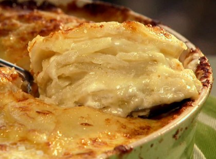 Nagyi elárulta a tuti, elronthatatlan, szaftos francia rakott krumpli titkát!