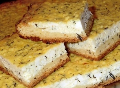 Noszvaji túrós lepény, nincs is ennél könnyebb, puhább túrós finomság!