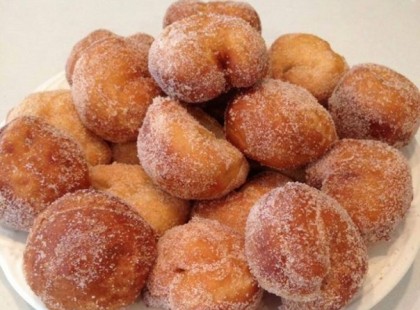 Pufók fánkocskák kevesebb mint 20 perc alatt? Igen így kell készíteni kelesztés nélkül!