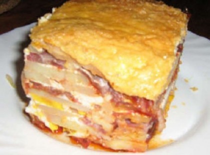 Rakott burgonya gazdagon, tele minden finomsággal!