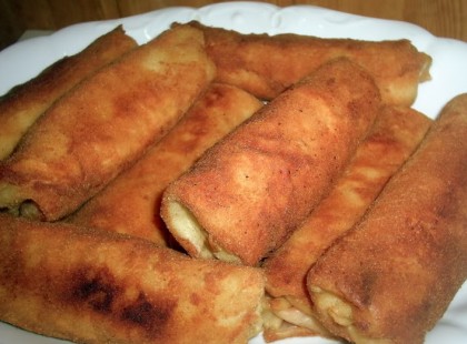 Rántott almás palacsinta, ennél káprázatosabb palacsintát még nem ettél!