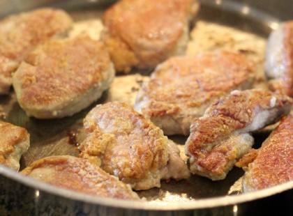 Ropogósra sült pásztorhús zsírban sütve (kb. 10 perc)