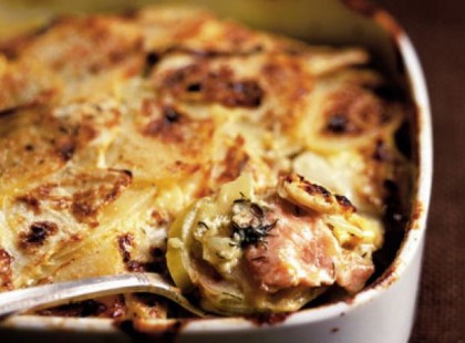 Sonkával töltött zeller sok sajttal! Könnyen elkészíthető, és nagyon kiadós!