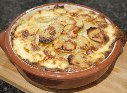 Szaftos tejfölös rakott pecsenye, fenséges vidéki finomság!