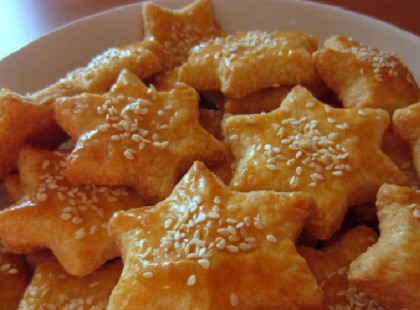 Szezámmagos sajtos csillagok – lenyűgöző finomság!
