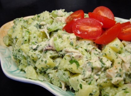 Tejfölös burgonyasaláta – Önmagában is nagyon finom, de sültekhez is adhatod