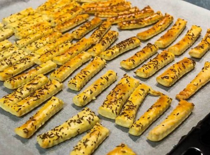 Tejfölös sósrudak, omlós sajtos köményes finomságok!