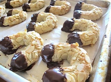 Vaníliás teakiflicskék csokoládévégekkel! Mutatós és guszta!