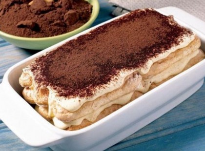 A VILÁG LEGFINOMABB TIRAMISUJA, MASCARPONÉVEL! 20 PERC ALATT EL IS KÉSZÜL! <3 Ki szereti? Itt a recept