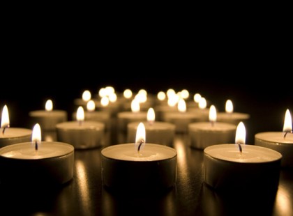 Most kö­zöl­ték: hol­tan ta­lál­ták ott­ho­ná­ban a nép­szerű ze­nészt