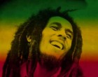 Döbbenetes, hogy már 36 éve nincs közöttünk a legenda, Bob Marley! Ez volt az egyik legszebb száma, nyugodjon békében! :(