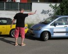 Nos hát úgy néz ki, hogy a férfiak sem tudnak parkolni?! Ezen tutira meghasalsz a röhögéstől! :D