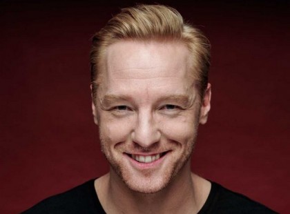 Ma 41 éves Bereczki Zoltán,EMeRTon-díjas magyar színész, énekes, zenei producer. Isten éltesse! Köszöntsük sok lájkkal!