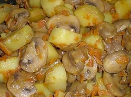 700 g burgonya, sárgarépa, olaj és már készítheted is életed legfinomabb köretét!