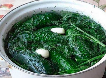 Gyors savanyú uborka, ez felülmúlja az uborkasalátát és a kovászos uborkát is!