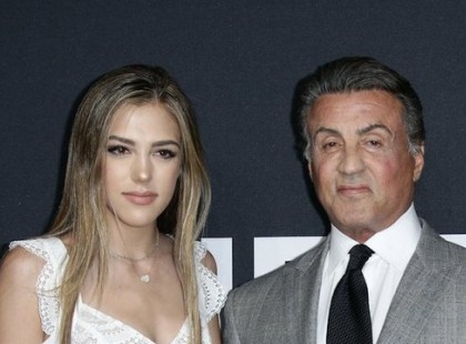 Eléggé mellényúlt a pincér, mikor beszólt Stallone-nak