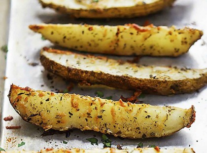 1 kg burgonyából elkészítette a világ legfinomabb köretét! A család nem is akart mást enni!