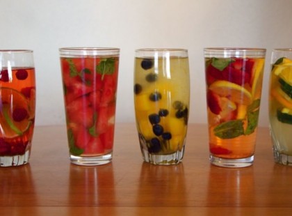 15 szomjoltó víz receptje, amit a családod imádni fog a nyáron!