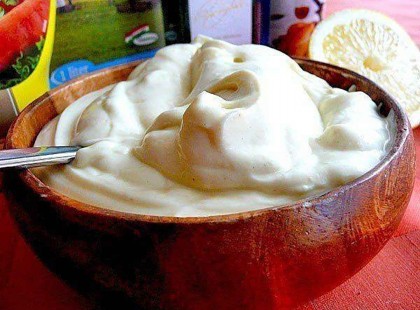 Házi majonéz tojás nélkül, 5 perc alatt! Ennél fincsibb nem is létezik!