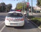Azt figyeld, hogy mit művelt a motoros Szegeden, amikor a rendőrök mögé ért!!