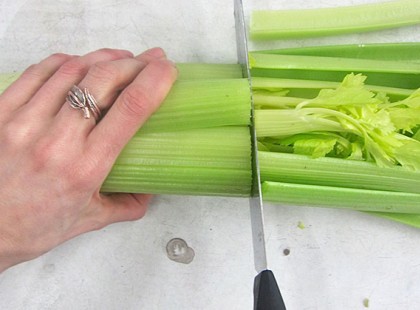 10 hihetetlen ok: Ezért egyél zellert este!