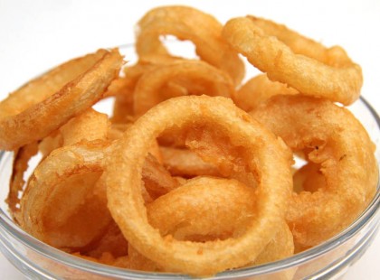 Francia hagymakarika recept - Isteni finom ropogós hagymakarikák! Nagyon jó recept, próbáld ki Te is! ;)
