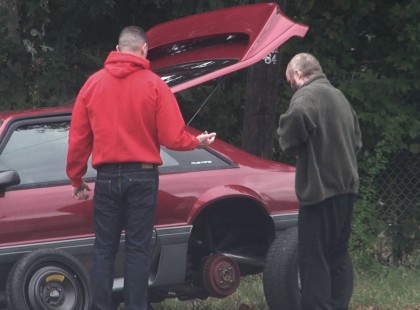 Lerobbant a kocsija és senki sem segít neki- mikor meglátjuk ki áll meg, megszakad a szívünk