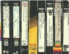 Én a mai napig gyűjtöm őket. Verhetetlen vagyok videókazi gyűjteményben. Megmaradt az a retró érzés így, mint amikor kamaszként vettem fel a music tévéről vasárnaponként a Top listát.