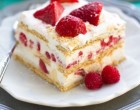 Ínycsiklandó gyümölcsös krémes, sütés nélkül! Ez a recept egyszerűen fenséges!