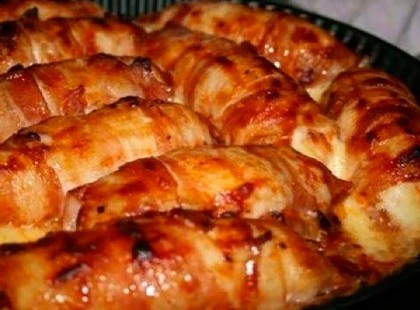 Sütőben sült göngyölt káposzta, nem ez nem töltött káposzta, ez annál sokkal ízletesebb!