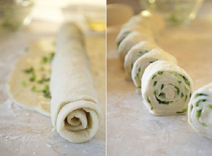 Egy köteg újhagyma, liszt és víz, káprázatos finomság készül belőle!