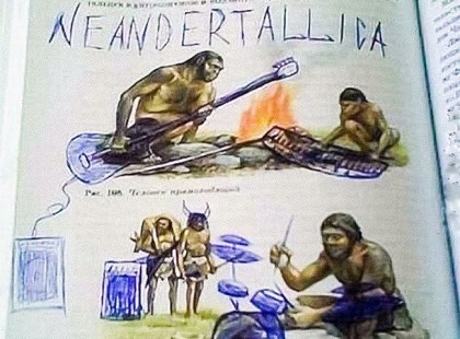 16 tankönyv remekmű, amit unatkozó diákok rajzoltak