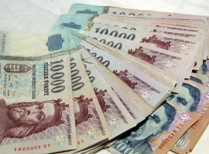 Szülők figyelem! 2018. Január 1-től havi 173 ezer forintos pénztámogatást kaphat ha van gyermeke! Leírtuk a feltételeket és, amit az igénylésről tudni kell!