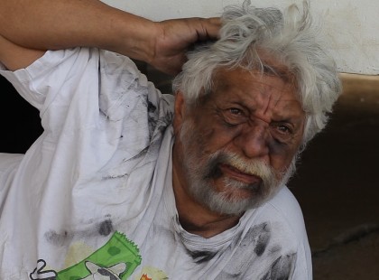 Ma beöltöztem hajléktalannak, és egész napon át pénzt kéregettem, ételre, gyógyszerre, útiköltségre. Ennyi gyűlt össze nap végére, lehidalsz!