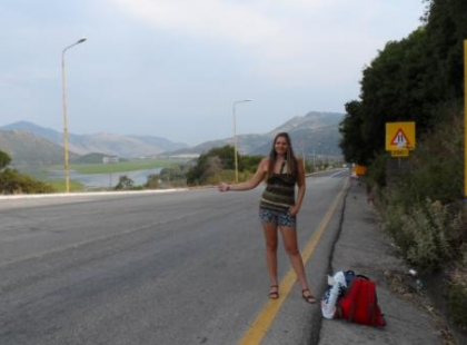 Egy cég, amikor új munkaerőt vett fel, írásbeli alkalmasságit kért. Ez egyetlen kérdésből állt: