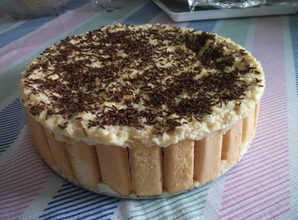 Ha van otthon 3 csomag pudingpor és egy kis babapiskóta, ínycsiklandó tortát készíthetsz belőle!