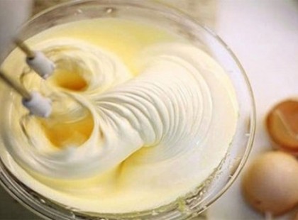 Ínycsiklandó süteménykrém, nagyon különleges recept, de egyszerűen tökéletes!