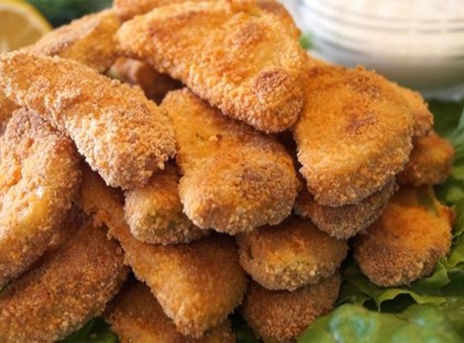 Volt otthon 2 cukkini, különleges panírba forgatta és megsütötte a sütőben, fenséges lett!