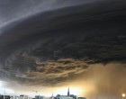 Magyarország nyugati részére már le is csapott a tomboló orkán.