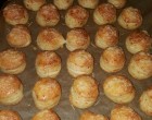 A legegyszerűbb és legfinomabb sajtos pogácsa receptje