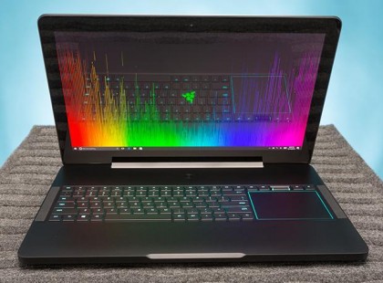 Szülők figyelem! Jó állapotú számítógépet kaphat gyermeke teljesen ingyen, ajándékba egérrel, billentyűzettel kompletten!