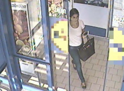 Te, elloptad a Lidl-ben a táskámat, benne a fizetésemmel.4 gyerekem éhezik miattad, add vissza, a kamera mindent felvett!