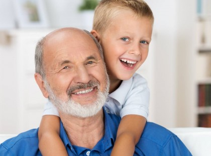 60 éves kortól mehetnének nyugdíjba a férfiak,így előrehozott nyugdíjat vezetnének be!