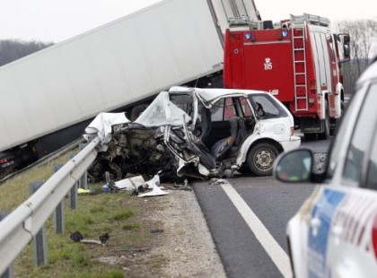 Friss! Halálos baleset az M1-es autópályán. Torlódik a forgalom! A torlódás 5 km-es.