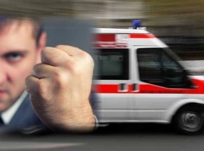 Ezt is tegyétek ám ki a Facebook-ra, ne csak azt, hogy mindenki engedje el a mentőt! 