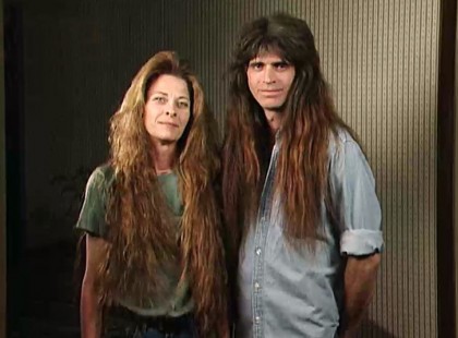 A pár már 10 éve nem volt fodrásznál – mikor meglátják magukat hajvágás után nem hisznek a szemüknek