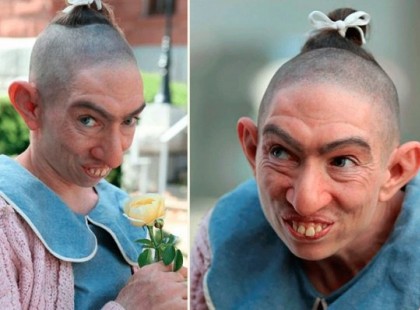 Ez a szép nő beleegyezett, hogy elcsúfítsák egy sorozatbeli szerepe miatt. Nézd meg milyen gyönyörű a valóságban!