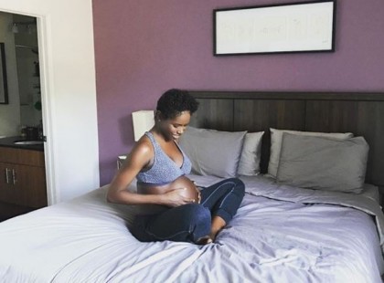 Fekete pocakja miatt rusnyának nevezték, de amikor meglátták a két újszülöttet, azonnal elhallgattak