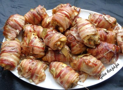 Fűszeres göngyölt csirkecombok, különleges ízvilág, a családi receptkönyv kincse!