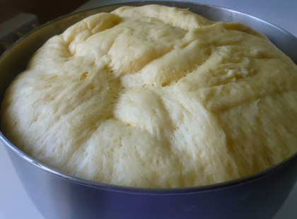 Kelt tészta édes és sós finomságokhoz! Lehet belőle lekváros táska, kakaós csiga, de sós kifli is!